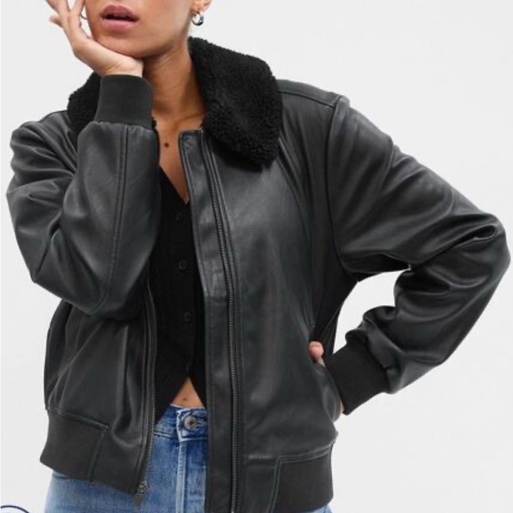 NEW GAP Black Bomber Jacket with Fur Collar